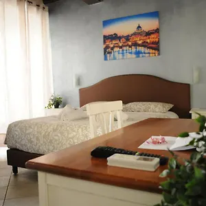 Couette-café Re Monti, Rome
