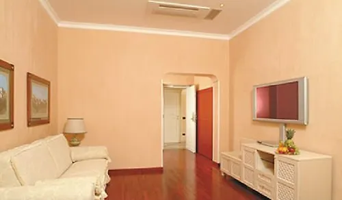 Hotel Colosseo Studio Suite Rome