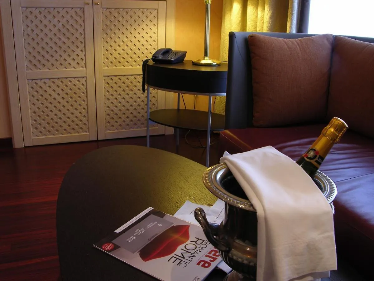 Colosseo Studio Suite Rome